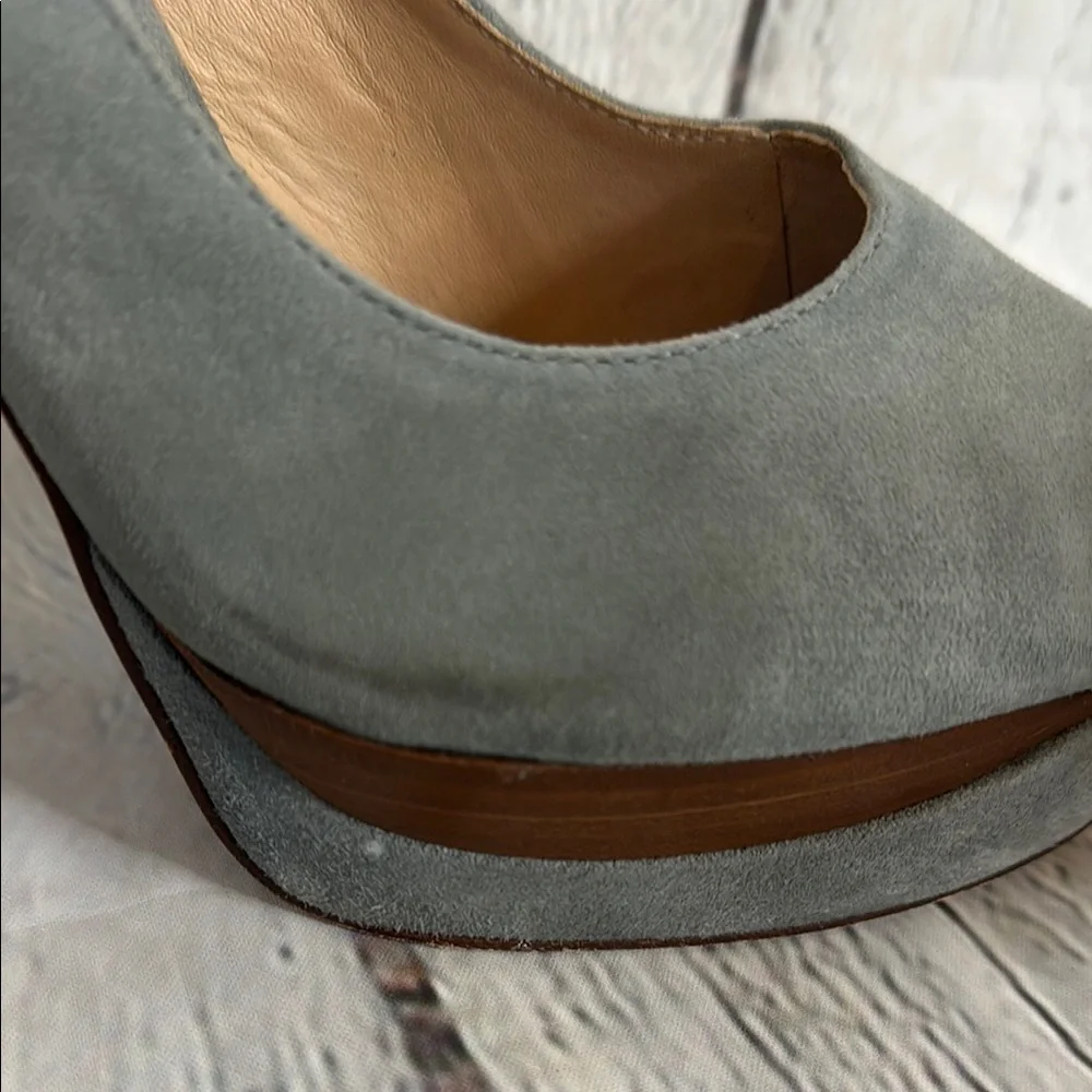 Pour la Victoire Gray Suede Platform Pumps